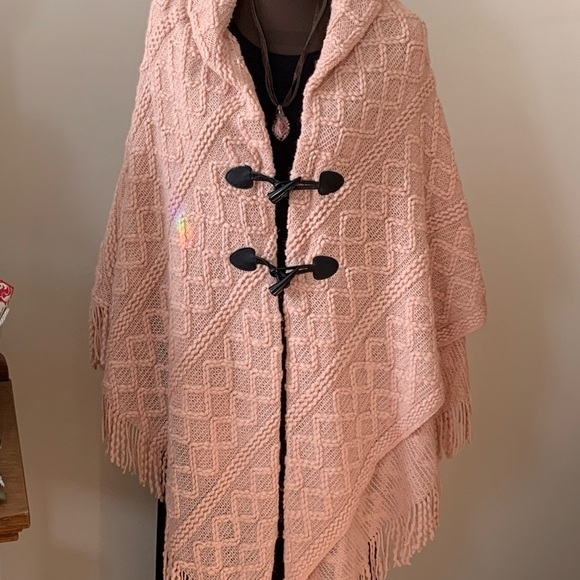 Sweaters - Poncho Shawl